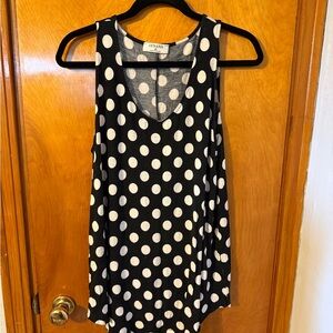 Zenana Outfitters Black and White Polka Dot V-Neck Tank